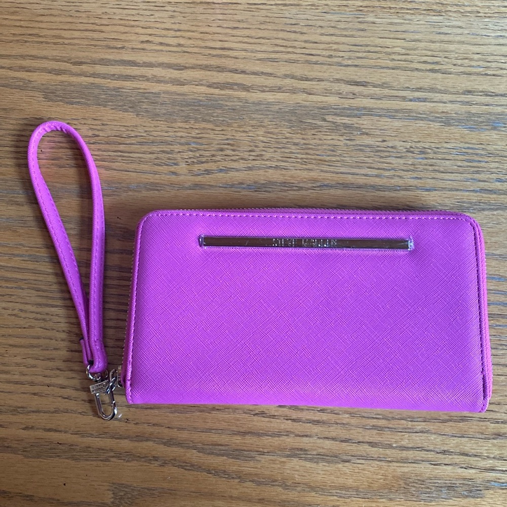 Steve Madden wristlet/wallet